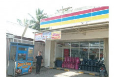 Gerobak Berubah Haluan: Siomay Irfan Kini di Halaman Indomaret Lahat