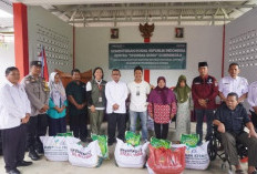 Wabup Sumarno Salurkan Bantuan Atensi Kemensos RI, Harapkan Peningkatan Upaya Kesejahteraan Masyarakat
