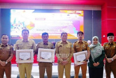 Pemkab Bengkulu Utara Beri Penghargaan Tiga SKPD sebagai Penyampaian Romantik dan Metadata