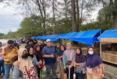 Kebersihan Lingkungan Tanggung Jawab Bersama, Ribuan Orang Bersihkan Pantai Pasar Bawah