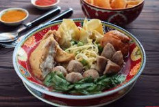 Mencoba Bakso Bunderan Ciomas, Kuliner Khas Bogor yang Menawarkan Ragam Pilihan Menu dan Cita Rasanya Lezat