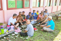 Calon Wakil Walikota Sukatno Bergotong Royong Bersama Warga Cempaka Permai