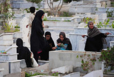 Masih Bertahan, Tradisi Ziarah Makam Menjelang Hari Raya