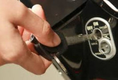 Wajib Tahu! Berikut Ini Tips Kunci Stang Motor agar Kendaraan Tidak Mudah Dicuri. Yuk Simak Kata Pakarnya