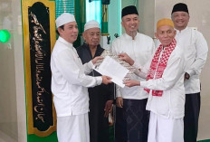Pengurus Masjid At-Taqwa Jembatan Kecil Hibahkan Masjid Lamanya ke Pemerintah Kota Bengkulu