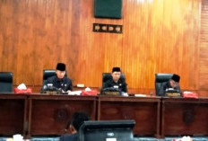 Bupati Kaur Sampaikan Jawaban Dua Raperda