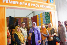  Pemprov Bengkulu dan Dekranasda Tingkatkan Nilai Ekonomi dan Popularitas Batik Besurek