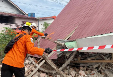 Gempa di Bengkulu Rusak 174 Bangunan, Gubernur Turun ke Lapangan Pastikan Bangun kembali Rumah Warga