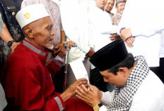 Maulid Nabi Muhammad SAW, Walikota Serahkan Bantuan Perbaikan Rumah Warga Tidak Layak Huni