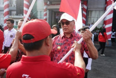 Pembagian Bendera Wujud Nyata dan Komitmen Menjaga dan Memperkuat Rasa Cinta Tanah Air