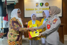 Unived Serahkan 19 Mahasiswa Kebidanan ke RS Bhayangkara Bengkulu