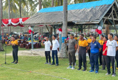 Sambut Hari Bhayangkara ke 79, Polres Kaur dan Bhayangkari Gelar Aksi Bersih-Bersih Pantai