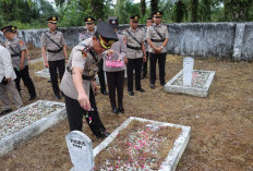 Mengenang Jasa Pahlawan, Polres BS Ziarah ke TMP Semaku