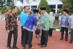 Kirim Sinyal, Apa Makna Pantun Pjs Bupati Mukomuko Saat Apel di Penghujung Masa Jabatan