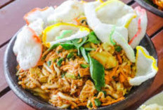 Mencoba Karedok, Makanan Khas Sunda yang Terbuat dari Olahan Sayuran 