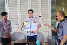 Bupati dan Wakil Bupati Kaur Serahkan LKPD Secara Virtual
