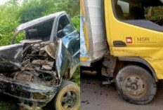 Laka Lantas Jalur Urai-Bintunan, Pick Up Toyota Kijang Hancur