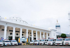 Tak Hanya Donasi, Walikota Bengkulu Kerahkan 10 Unit Ambulan dan Bantuan Sembako