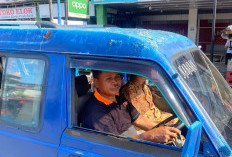 Sejak 1990 jadi Sopir Angkot, Pak Baban Akui Penghasilan Kini Semakin Sulit