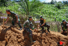 Menjaga Ekosistem Hutan,Tim Wasev TMMD ke-124 Kodim 0408/BS Tanam Pohon 
