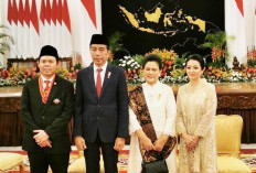 Presiden Jokowi Berikan Penghargaan Bintang Mahaputera kepada Sultan B Najamuddin