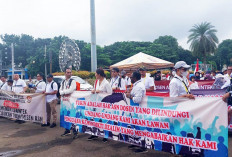 Saat Aksi, Dosen ASN Ultimatum Prabowo 14 Hari Segera Cair Tukin