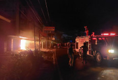 Bengkel & Toko Spare Part Sepeda Motor Terbakar, Warga Bengkulu Selatan Heboh