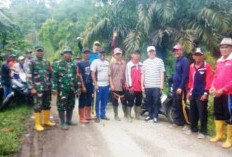 Wakil Bupati Kaur Pimpin Gotong Royong Bersihkan Jalan Ulu Tetap