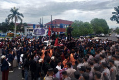 Mahasiswa Desak Gubernur Helmi Hasan Tuntaskan Krisis BBM dan Turunkan Pajak
