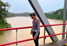 Antisipasi Bencana Pasca Hujan, Polsek Ketahun Cek Debit Air