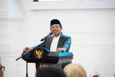 Walikota Bengkulu Fasilitasi Siswi SMKN 1 Yang Menderita Sakit Langka