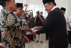 Bupati Mian Serahkan Honor Pemuka Agama,  Wujud Apresiasi dan Komitmen Untuk Kerohanian