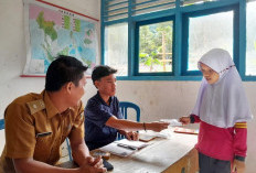 28 Siswa SD Terima Beasiswa Pohon Asuh di Air Tenam