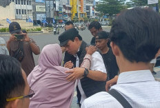 Tetap Rendah Hati Meski Sudah Memiliki Jabatan, Dedy Wahyudi Beri Pengertian Dengan Sabar ke Gepeng