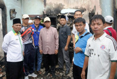 Pemda Kaur Serahkan Bantuan untuk Warga Korban Kebakaran di Padang Genteng
