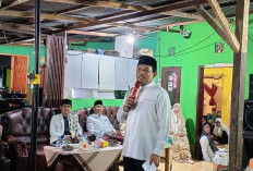 Walikota dan PJ Sekda Kota Bengkulu Serahkan Sertifikat 3 In 1