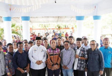 Wawali Bengkulu Hadiri Acara Bakti Sosial Pembagian Sembako Panitia Natal
