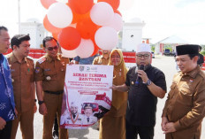 Belasan Tahun Menanti Jalan Mulus, Walikota Langsung Perbaiki dengan Cepat