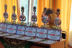 Dewan Juri Lomba Resensi Buku yang Digelar DPK Provinsi Bengkulu Bekerja Profesional