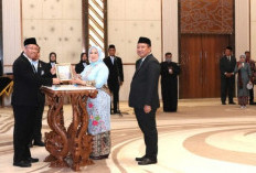 Dr. Indra Cahyadinata Resmi Jabat Rektor Unib: Awal Baru Kampus Unggul dan Berdampak