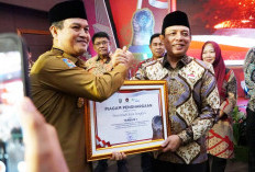 Walikota Bengkulu Terima Paritrana Award, Periode Januari Hingga Desember 2024