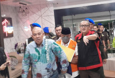Usai Diperiksa 6 Jam, Mantan Walikota Resmi jadi Tersangka Kebocoran  PAD