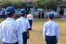 Police Go To School, Kapolsek Enggano Jadi Pembina Upacara