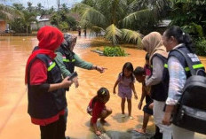 Tim Krisis Dinas Kesehatan Pantau dan Beri Bantuan Obat ke Korban Banjir