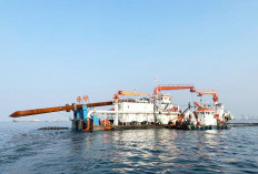 Dua Kapal Pengeruk Raksasa Tiba, Pelabuhan Pulau Baai Siap Direvitalisasi