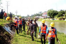 Antisipasi Banjir dan Wabah Penyakit, Kodim 0425 Gelar Aksi Bersih Sungai