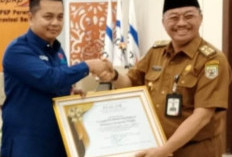 PDAM Tirta Rafflesia Benteng Raih Penghargaan Evaluasi Terbaik 1 Kategori Evaluasi Kinerja TB 2023