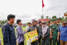 Serahkan Alat Pertanian, Gubernur Rohidin Komitmen untuk Kemajuan Petani Bengkulu