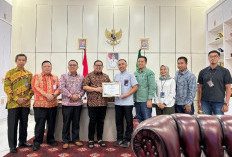 Rekening PJU Lunas Tepat Waktu, PLN Berikan Penghargaan kepada Walikota Bengkulu