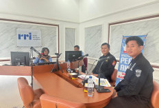 Polres Kaur Gencarkan Sosialisasi Lomba Hari Bhayangkara ke-79 Melalui Stasiun Penyiar RRI Bintuhan